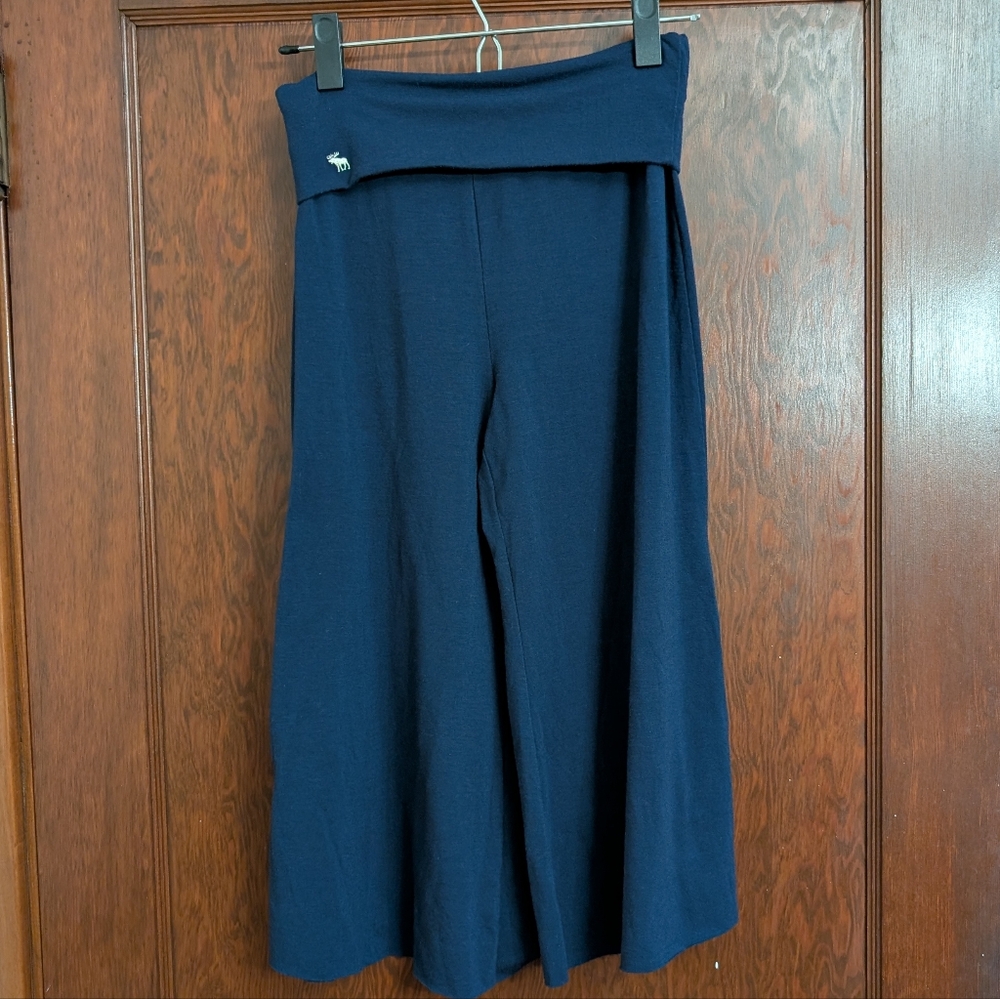 RARE Vintage Y2K Abercrombie & Fitch Gaucho Pants